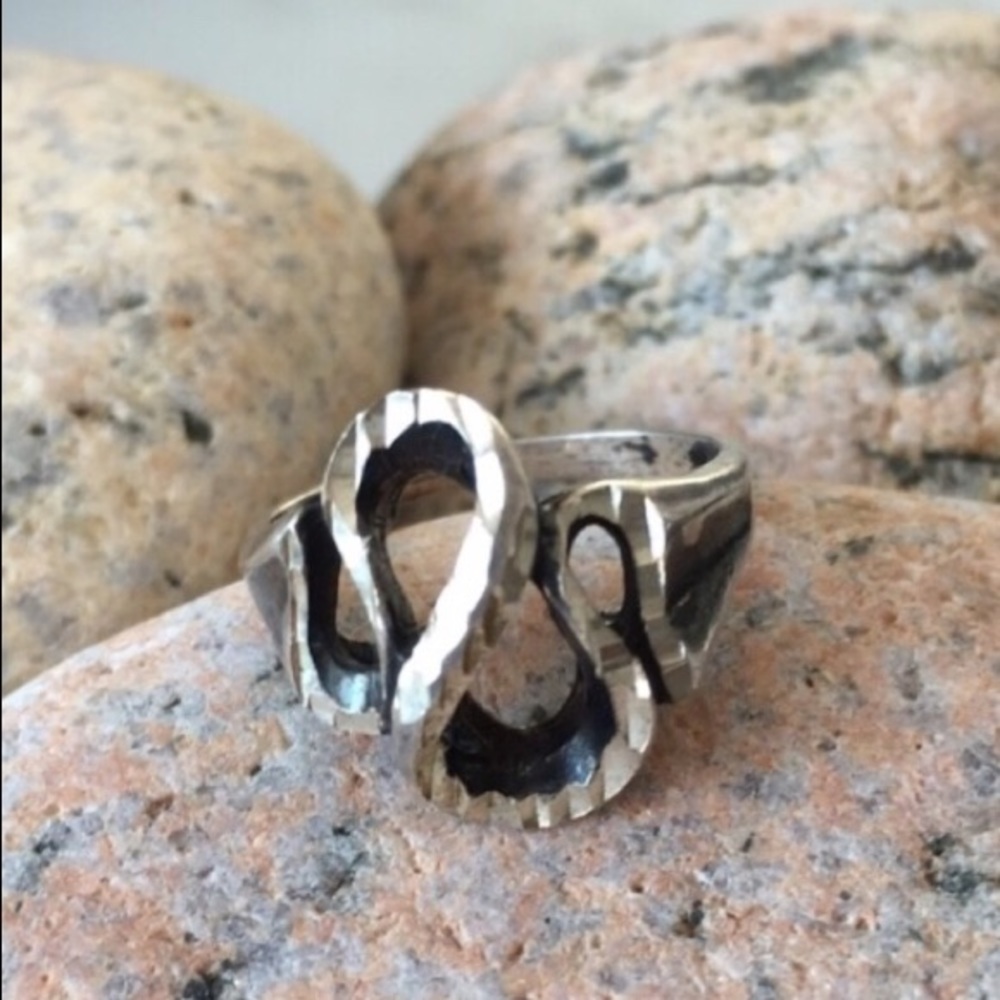 Vintage Silver Swirl Ring Size 6